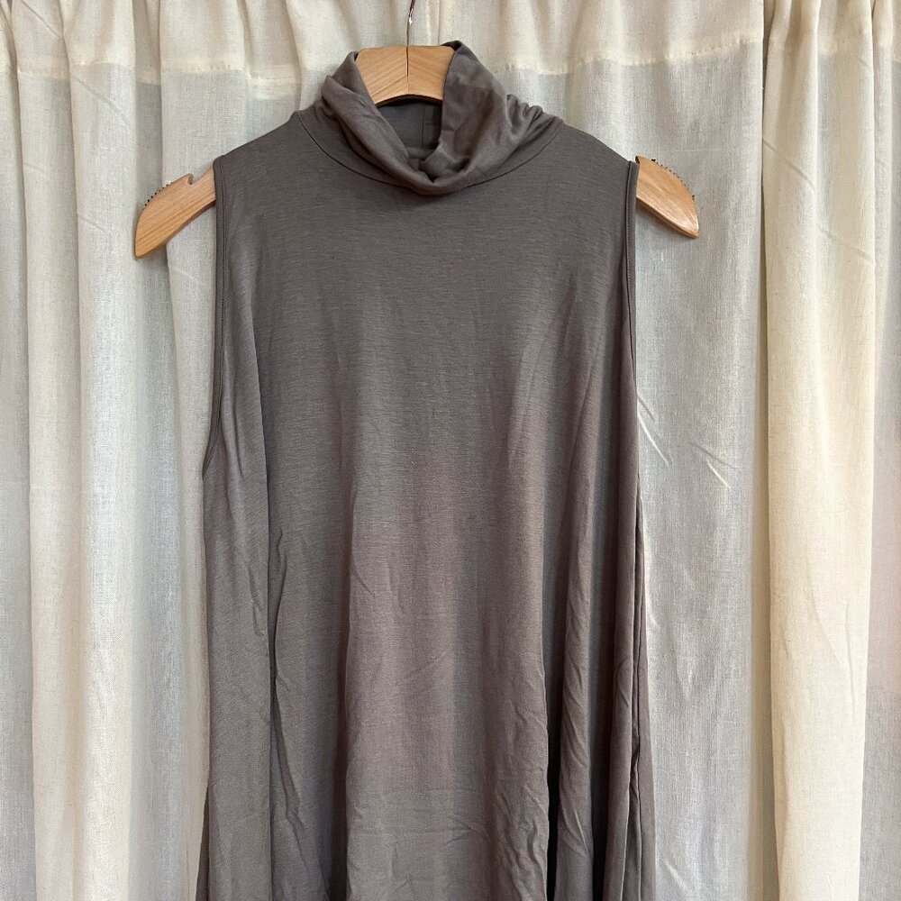 Sleeveless Brown Tunic